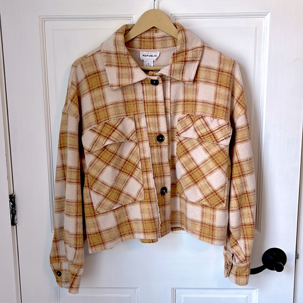 For the Republic Brand Size Small Soft Cropped Shacket